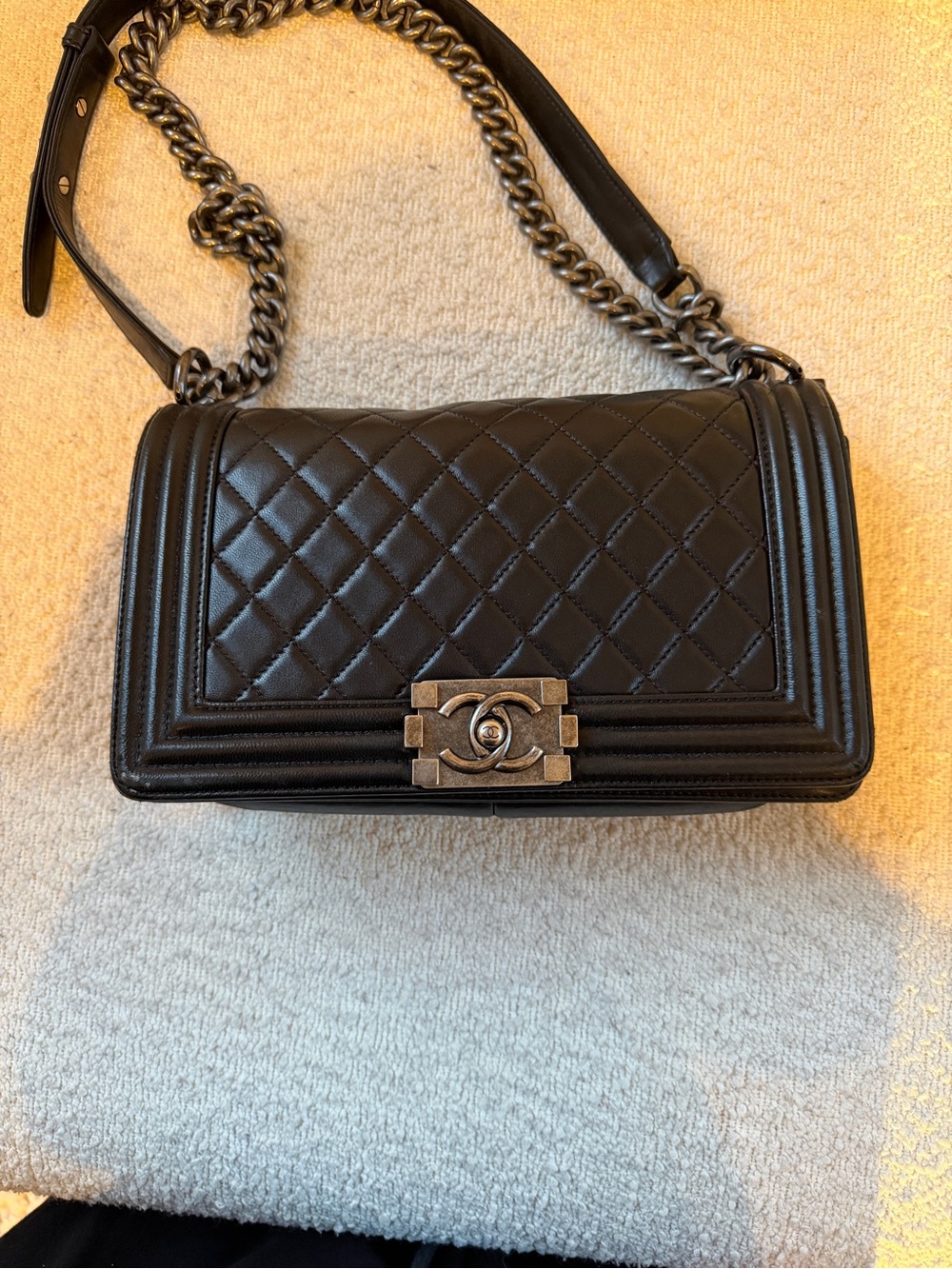 Chanel Black Leather medium Boy Bag
